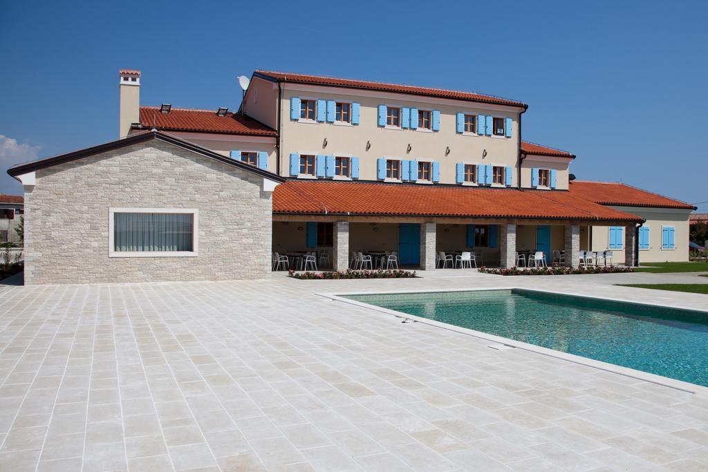 Velanera Hotel & Restaurant Šišan 外观 照片